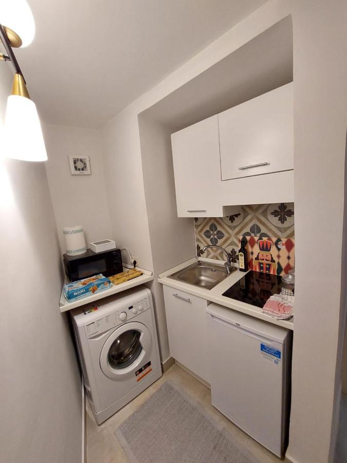 Ripa Garden Room And Suite Salerno Ngoại thất bức ảnh
